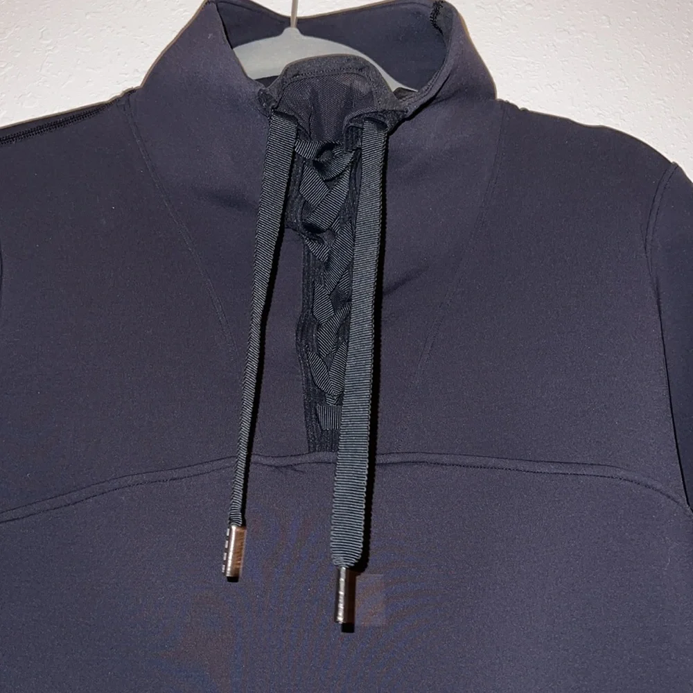 Lululemon pullover - Picture 2 of 4